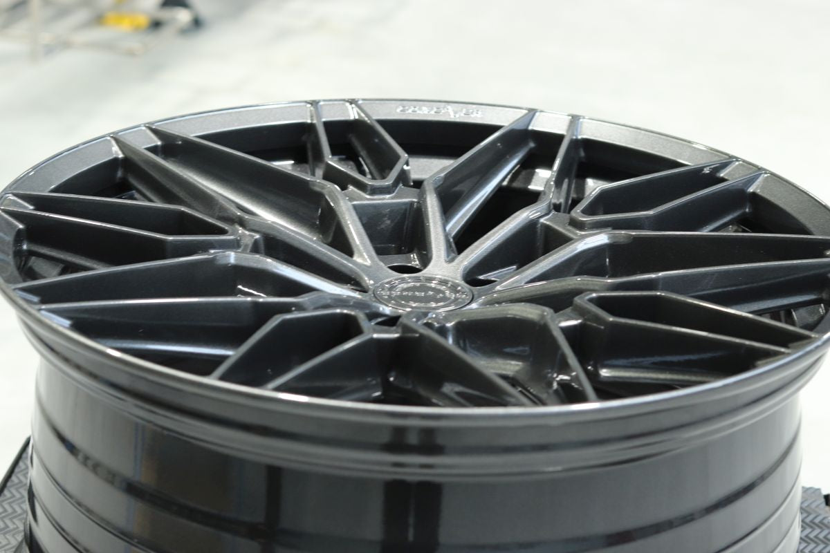 Concaver CVR6 22x10,5 Gloss Graphite