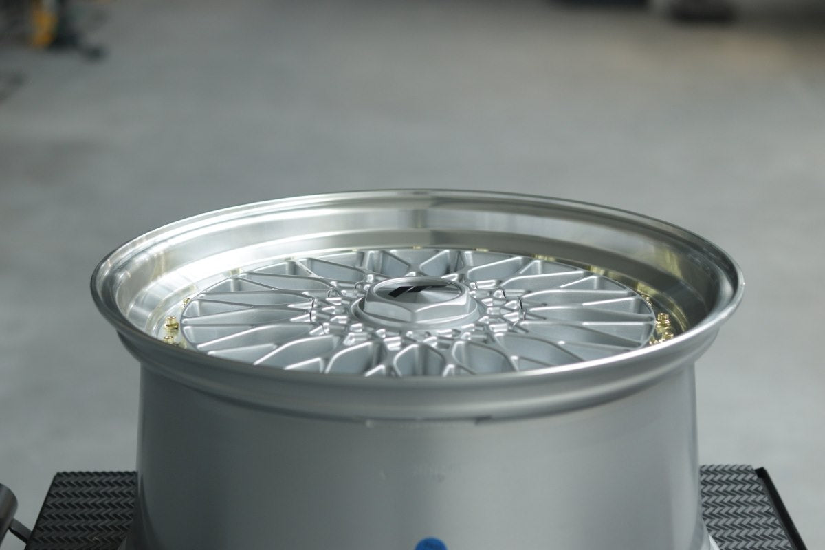JR Wheels JR9 19x9,5 Silver w/Machined Lip