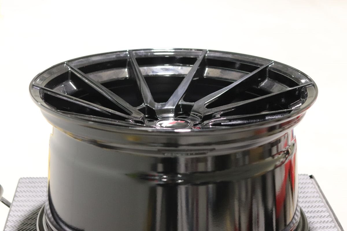 JR Wheels JR36 20x10,5 Gloss Black