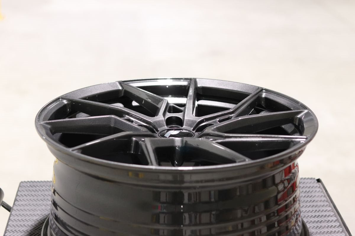 JR Wheels JR33 19x8,5 Gloss Graphite