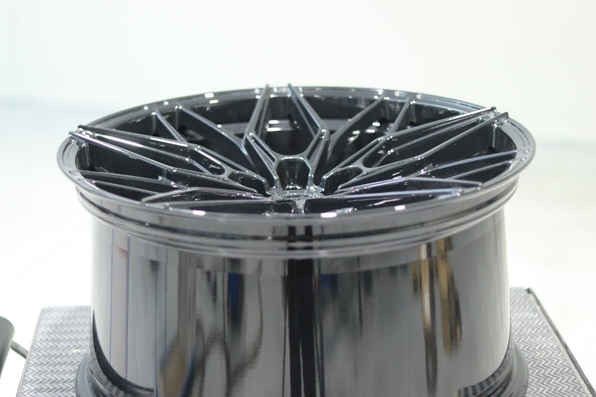 JR Wheels JR46 20x10,5 Gloss Black