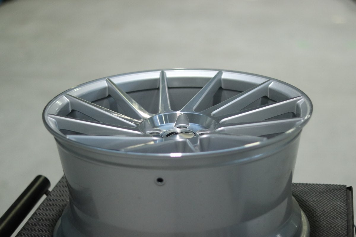JR Wheels JR22 19x9,5 Silver Machined Face