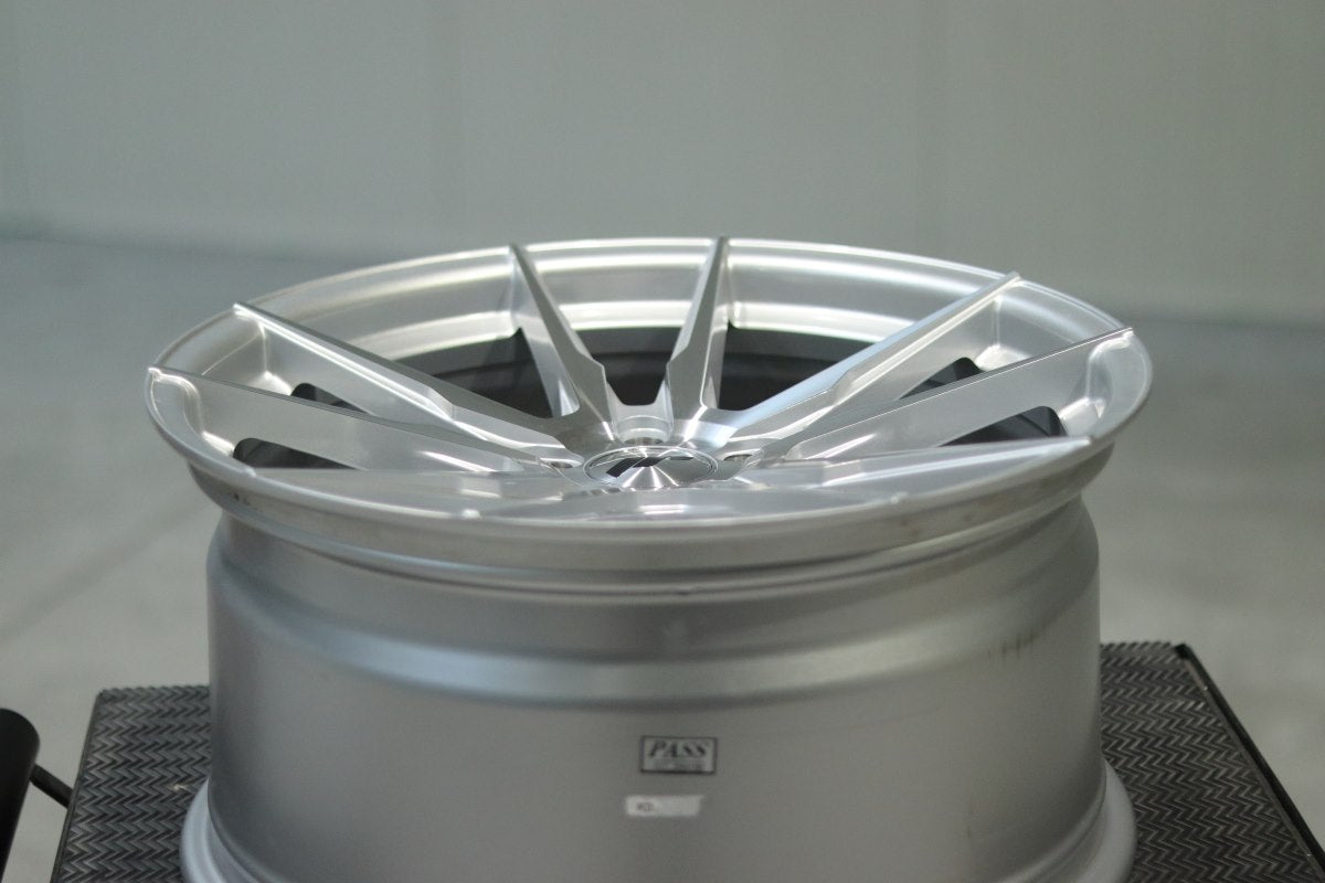 JR Wheels JR21 19x9,5 Silver Machined Face