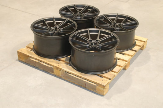 Set of JR30 20x10 ET35 + 20x10,5 ET45 5x114,3 Matt Graphite