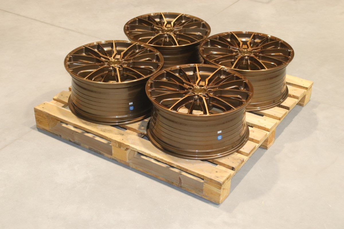 Set of CVR7 20x9 ET35 5x112 Brushed Bronze