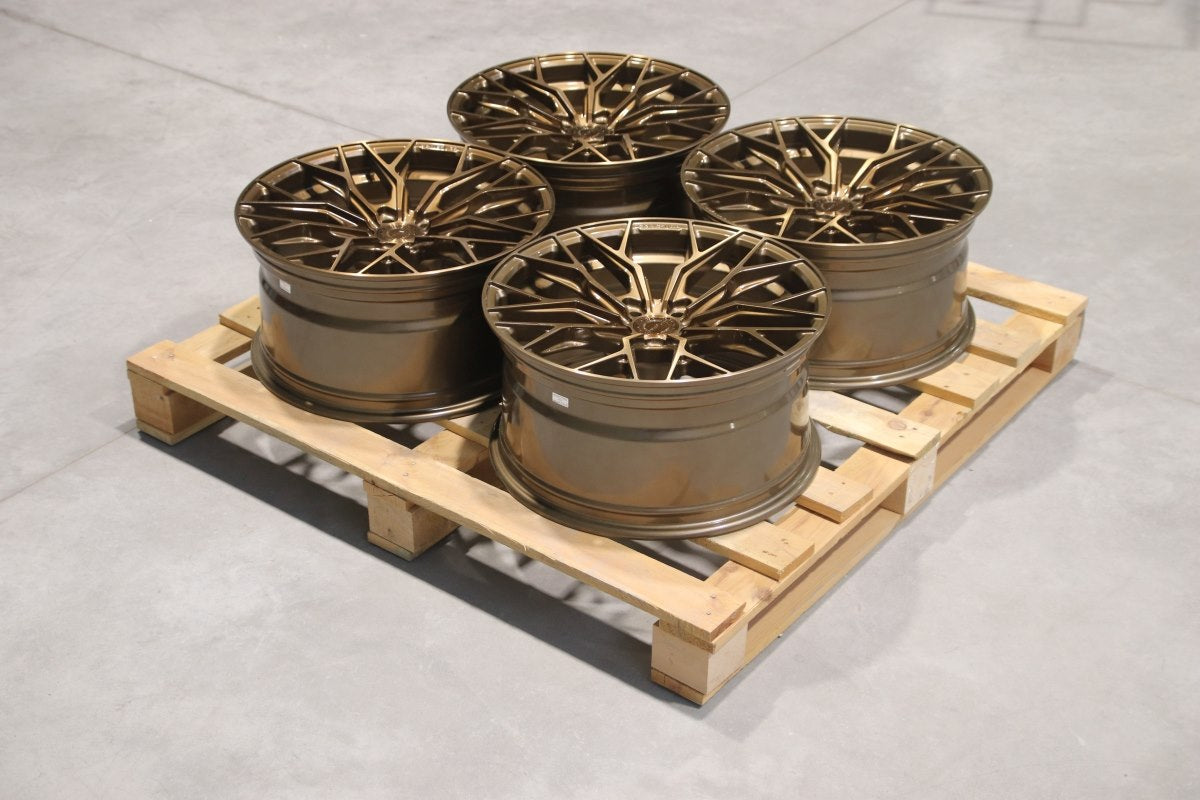 Set of CVR1 19x9,5 ET24 5x112 Brushed Bronze
